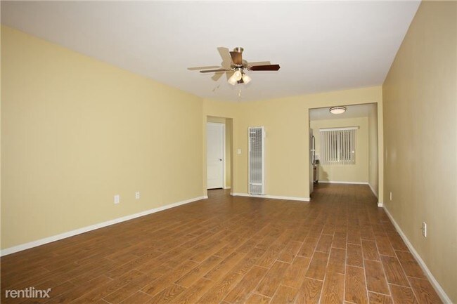 Building Photo - 535 Woodlawn Ave