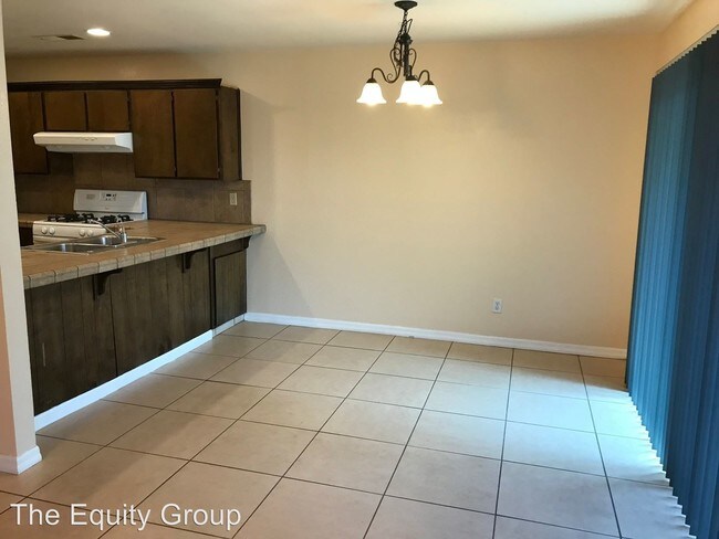 Foto del edificio - 2 br, 1 bath House - 1748 North Tipton Street