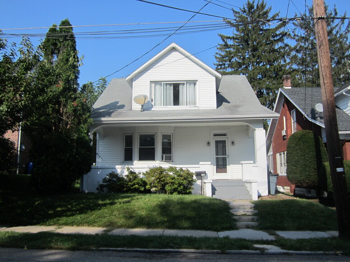 Primary Photo - 129 S 17th St