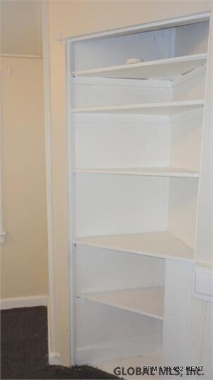 Foto del edificio - 566 Park Ave