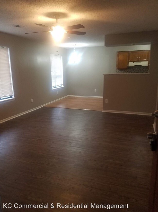 Foto del edificio - 208 W Meadow St