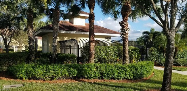 Building Photo - 9400 Ivy Brook Run
