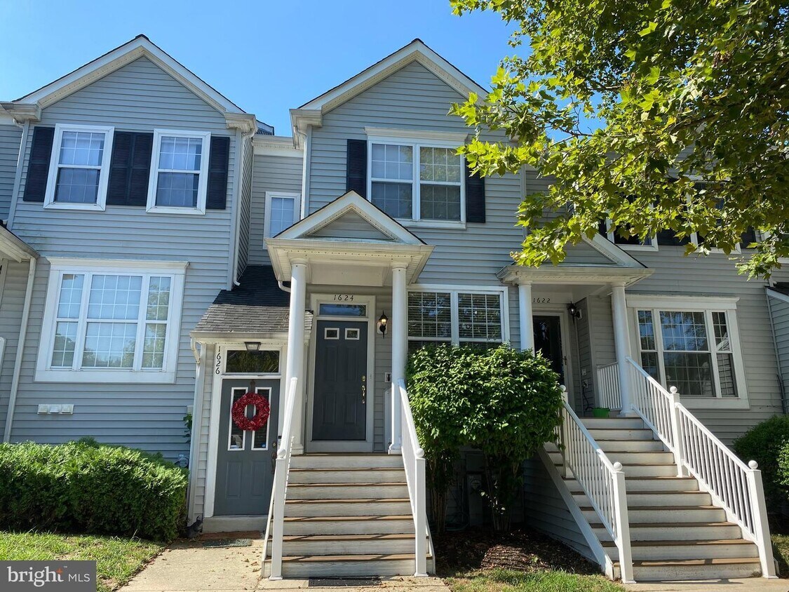 1618 Fallowfield Ct, Crofton, MD 21114 Townhome Rentals in Crofton MD