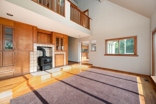 Foto del edificio - Beautiful home with views and in a gated c...