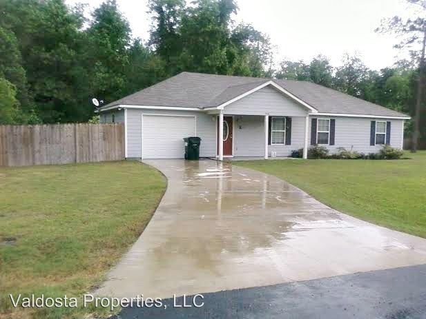 Primary Photo - 3 br, 2 bath House - 448 Pinedale Circle