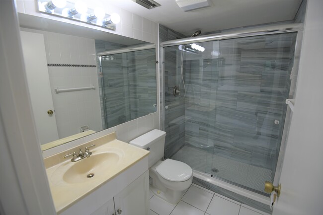 Updated master bathroom. - 1455 SW Silver Pine Way