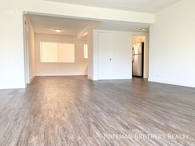 Building Photo - 3772 Lockland Dr