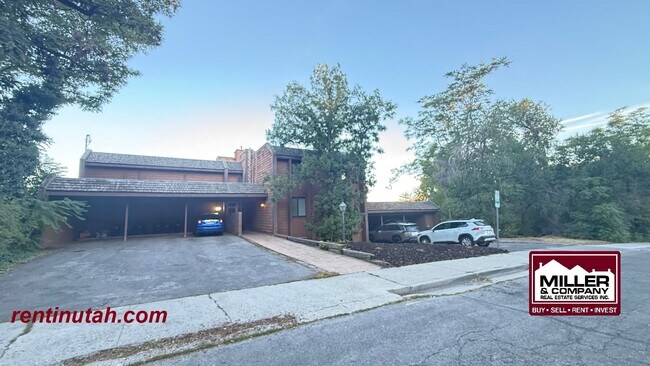 Photo - 250 S. Elizabeth St Apartment