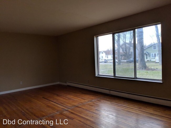 Building Photo - 3 br, 1.5 bath House - 1123 W Wildwood Ave.