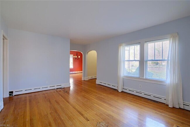 Foto del edificio - 7439 Lewis Ave