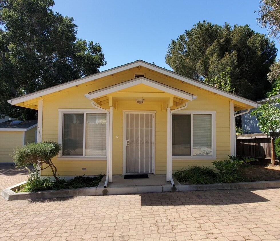Primary Photo - 2bd/2ba House on HIgh St