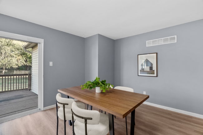 Foto del edificio - 312 Lemonwood Dr
