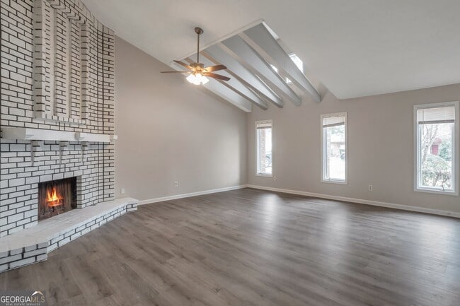 Building Photo - 2599 Fieldstone View Ln SE
