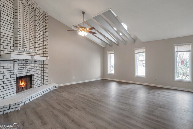 Foto del edificio - 2599 Fieldstone View Ln SE