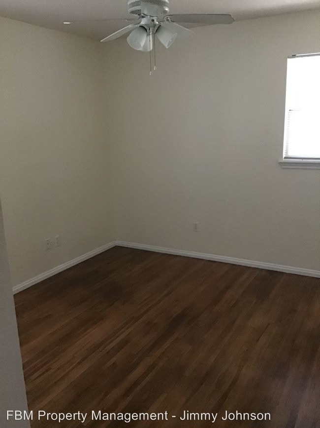 Building Photo - 106 Sunset Cir