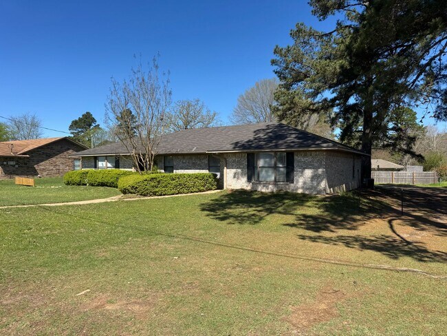 Building Photo - 3242 Stoneridge Dr