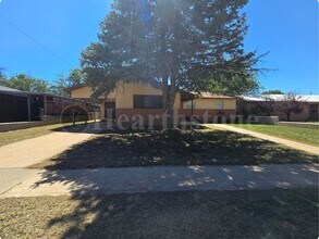 Building Photo - 112 Oklahoma Dr