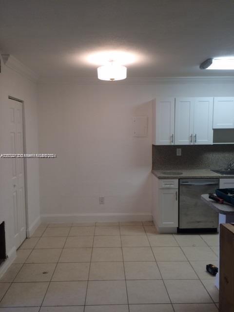 Building Photo - 890 NW 45th Ave