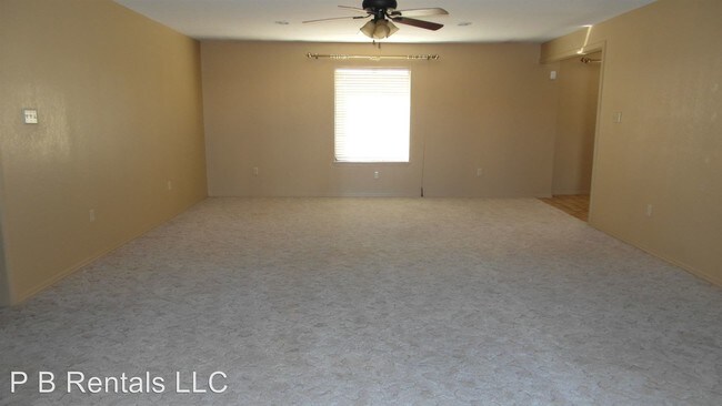 Building Photo - 1313 NW 75th St