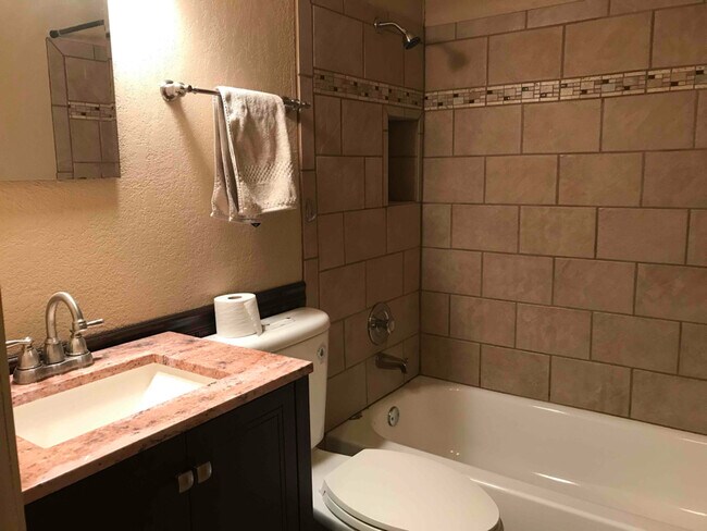 Foto del edificio - 119 Aldrich Dr