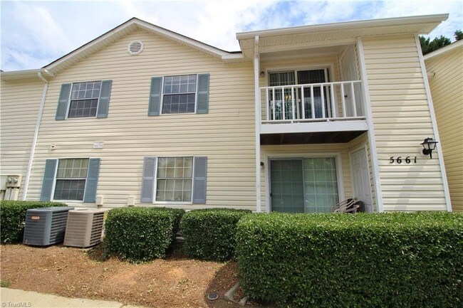 Foto del edificio - 5661 Hornaday Rd