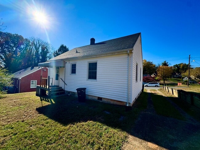 Photo - Lovely Home in Fort Hill Area