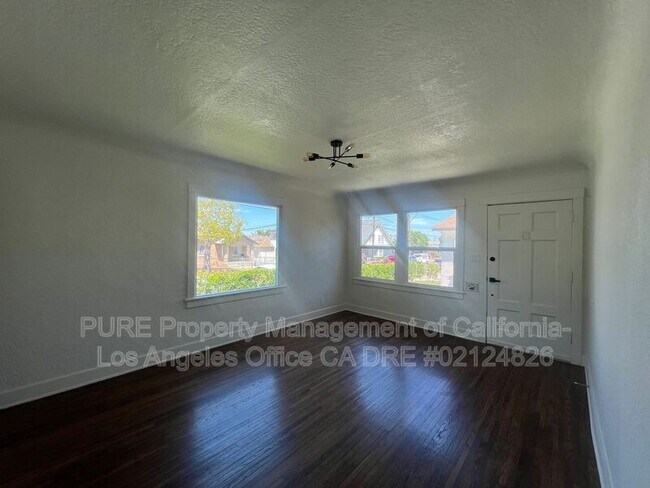 Foto del edificio - 625 W 23rd St