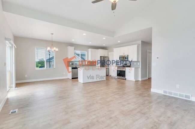 Foto del edificio - 7632 S Waverly Hls Ln
