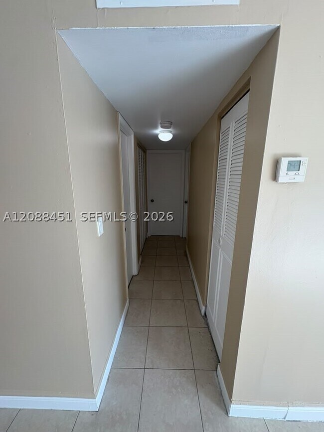 Building Photo - 488 NW 165th St