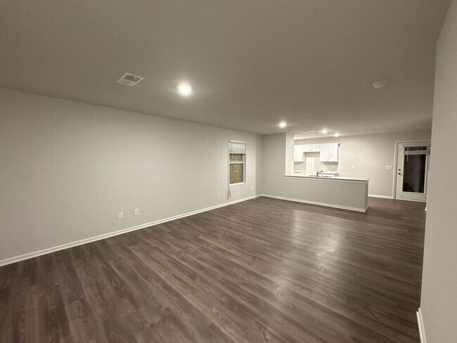 Building Photo - 4035 Highland Ave