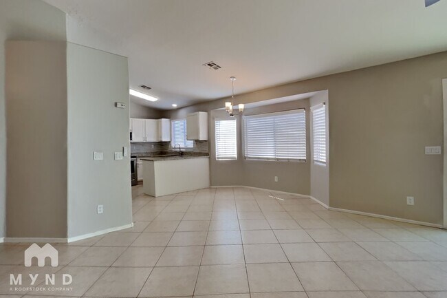 Foto del edificio - 8520 W Palm Ln
