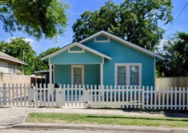 Photo - 306 Utah St House