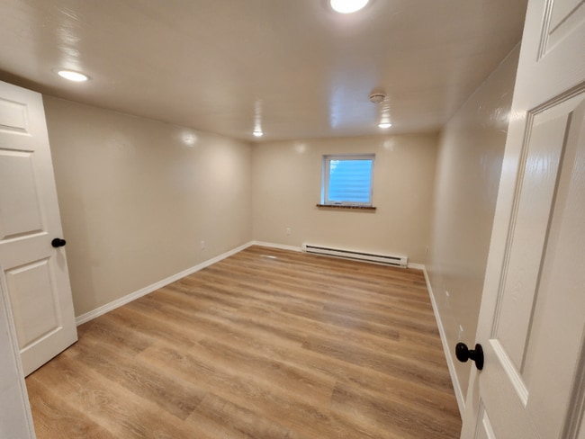 Building Photo - 1227 Hauser Blvd