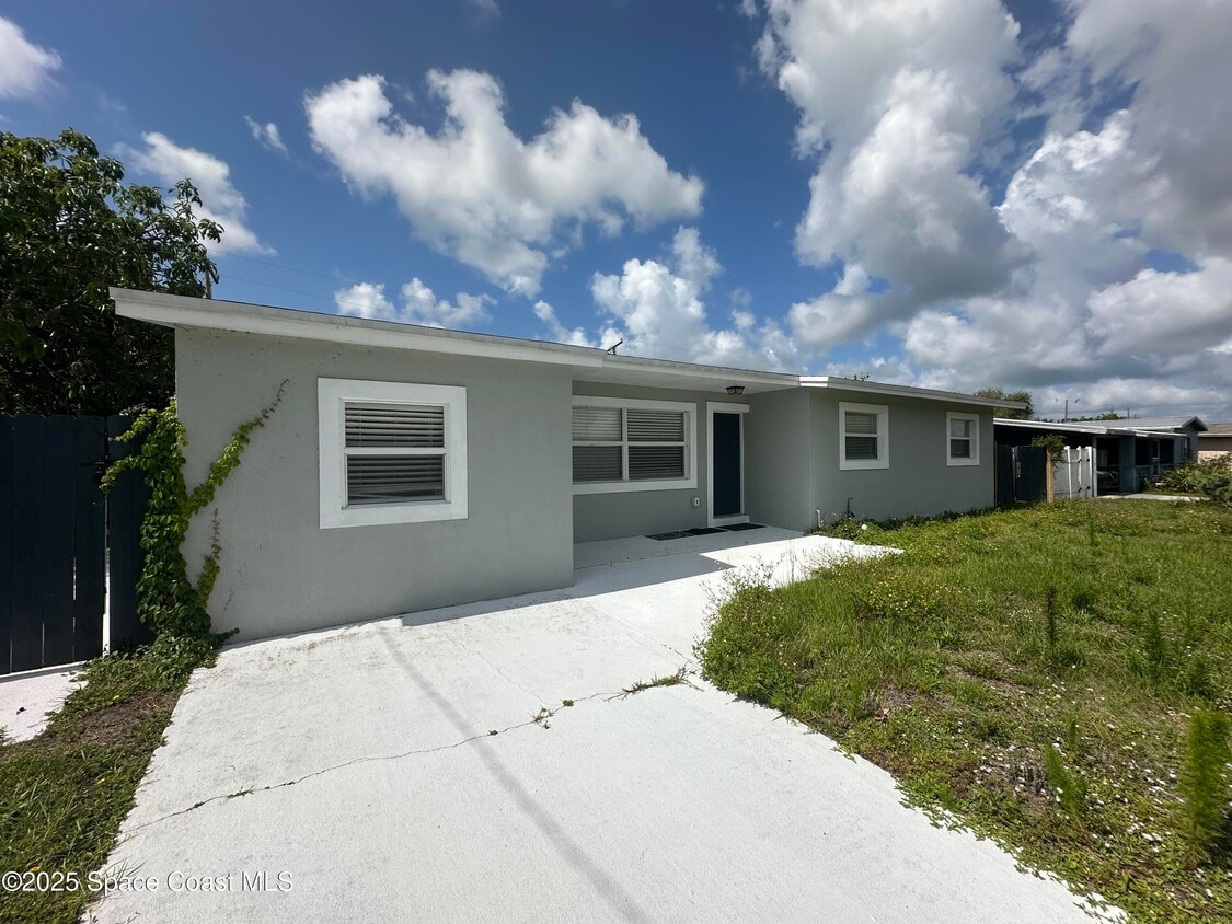 Foto principal - 1160 Martha Lee Ave