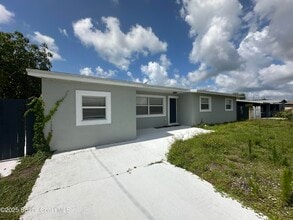 Building Photo - 1160 Martha Lee Ave