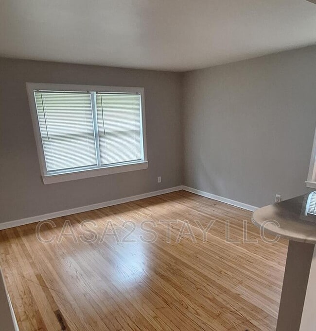 Photo - 1607 Algonquin Pkwy Apartment