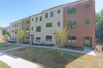 Building Photo - 2791 Bell Dr SE