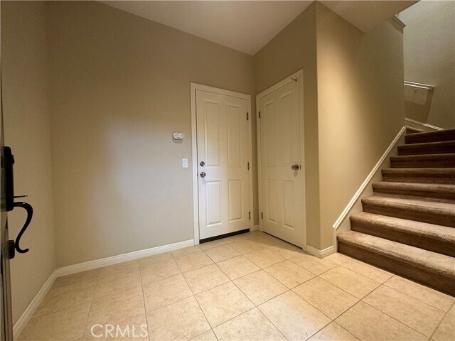 Building Photo - 133 Lamplighter