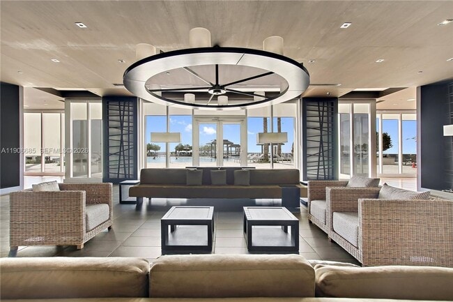 Foto del edificio - 1850 S Ocean Dr