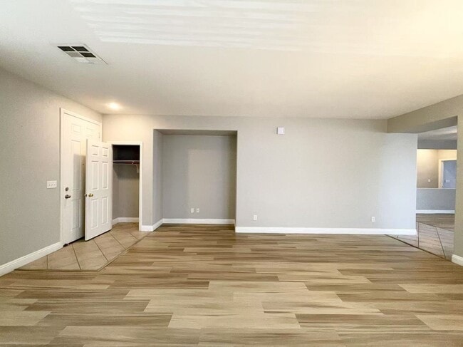 Building Photo - Wonderful 1-story Home