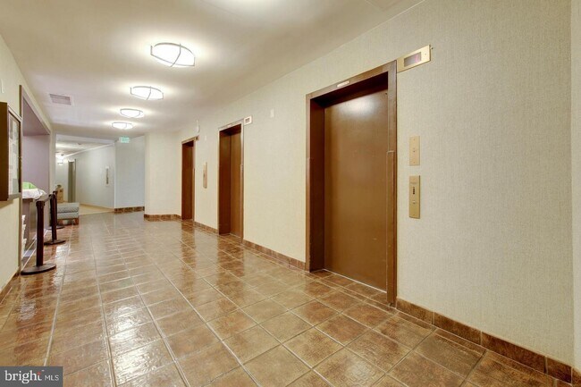 Building Photo - 9039 Sligo Creek Pkwy