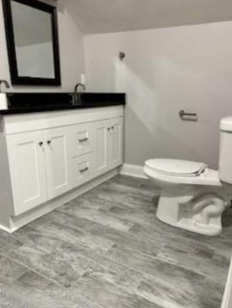 Restroom - 1101 W 31st St