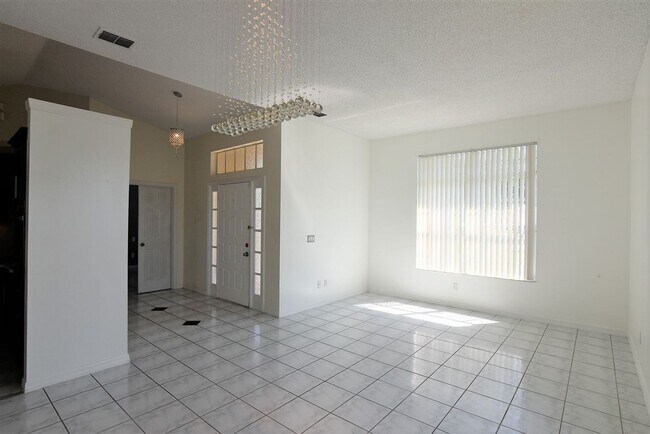 Foto del edificio - 4br 3ba POOL HOME in Forest Ridge.. Attach...
