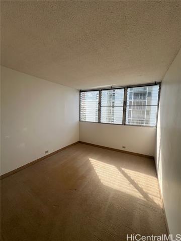 Building Photo - 2651 Kuilei St