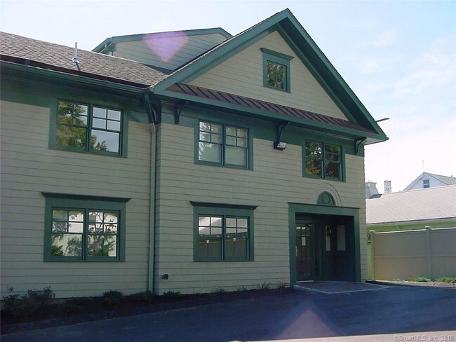 Building Photo - 365 Westport Ave