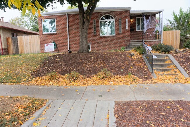 Building Photo - 3880 Perry St