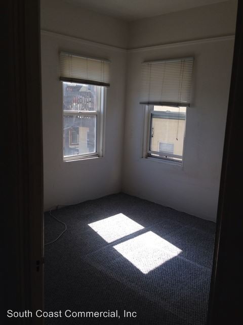 Foto del edificio - 2615 Broadway
