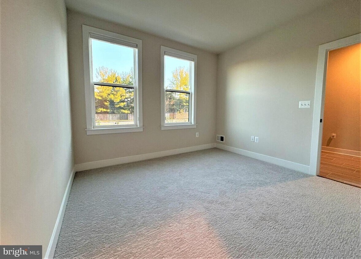 Primary Photo - 12756 Sunrise Valley Dr