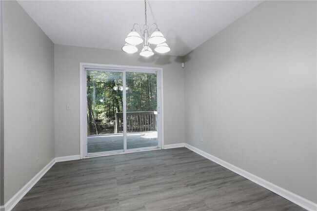 Foto del edificio - 2719 Greystone Ct