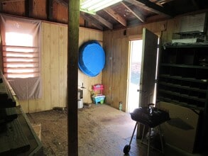 Building Photo - 80 Spring Valley Rd